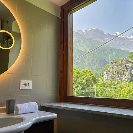 Skinest - With Outdoor Area Apartment Crepin